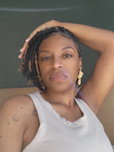 Load image into Gallery viewer, Les Fleurs 2