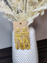 Load image into Gallery viewer, Gold square post
