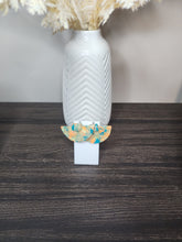 Load image into Gallery viewer, China Bobs
